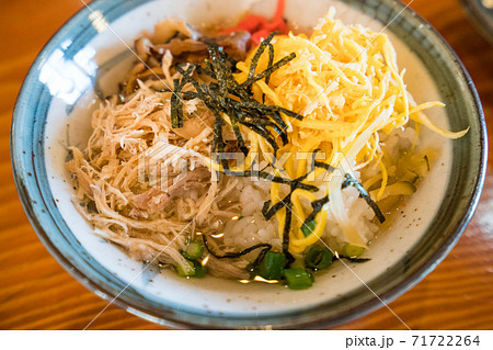 奄美大島の郷土料理 鶏飯 奄美大島の郷土料理 鶏飯 71722264