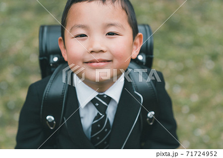6 years old 71724952
