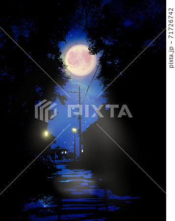 森と電柱のモノクロシルエットの隙間から見える満月と夜空の風景画のイラスト素材