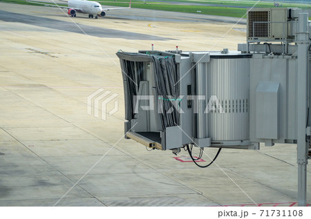 Passenger boarding bridge. Passenger boarding bridge. 71731108
