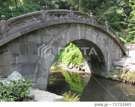小石川後楽園の円月橋 71732665