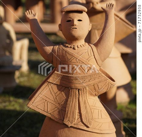 今城塚古墳公園　埴輪 71732938