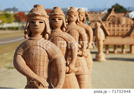 今城塚古墳公園　埴輪 71732948