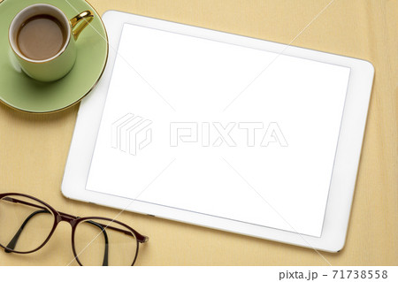 digital tablet with white blank screen 71738558