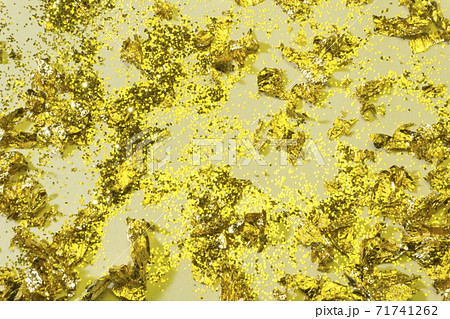 金箔のクローズアップ、質感 71741262