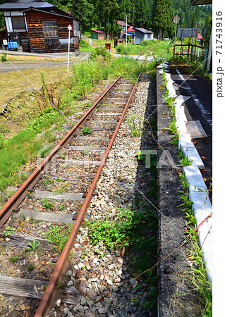 只見線の只見駅から会津川口駅までの各駅と周辺の風景 71743916