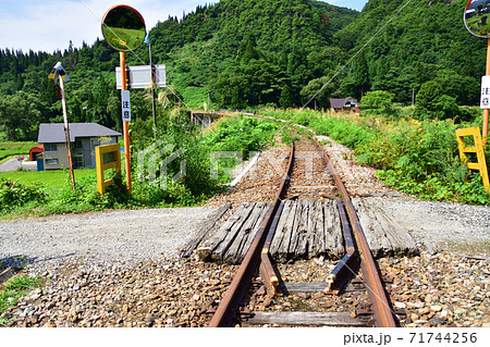只見線の只見駅から会津川口駅までの各駅と周辺の風景 71744256