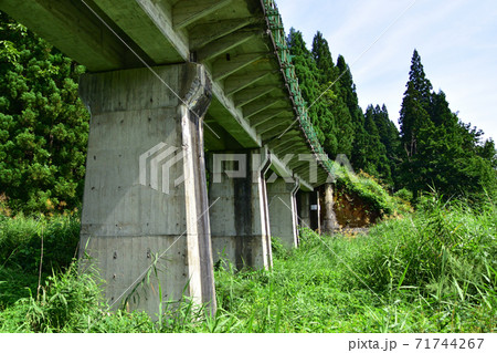 只見線の只見駅から会津川口駅までの各駅と周辺の風景 71744267