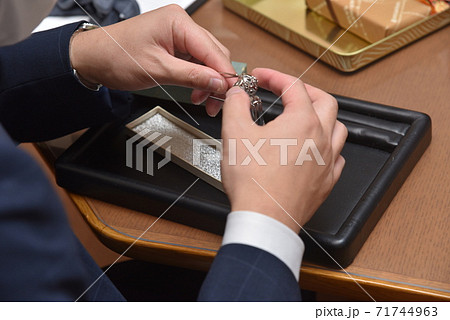 不用品出張買取サービスビジネス 71744963