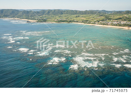 奄美空港への着陸 奄美空港への着陸 71745075