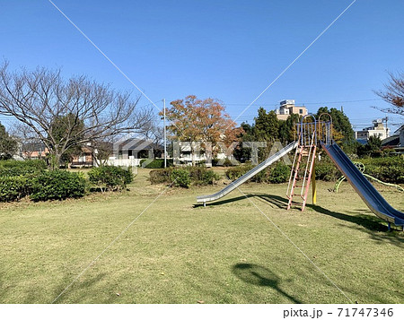寂れた公園 秋 71747346