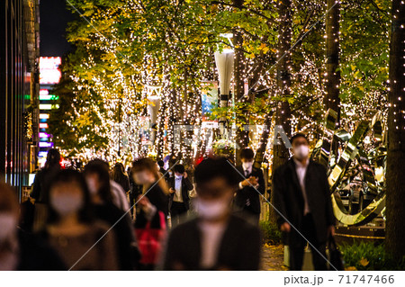 日本の東京都市景観　東京駅周辺・丸の内エリアの冬の風物詩「丸の内イルミネーション2020」が開催中 71747466