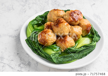 鶏団子とチンゲン菜の餡かけ 71757468