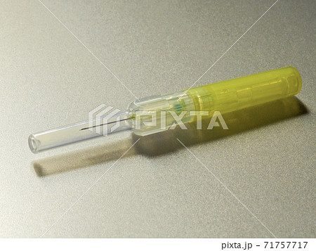 サーフロー針(留置針)、点滴、サイズ24G(黄色) 71757717
