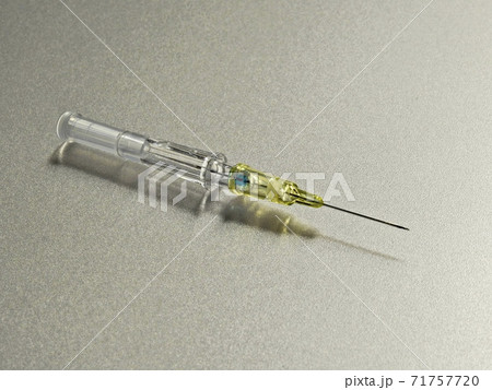 サーフロー針(留置針)、点滴、サイズ24G(黄色) 71757720
