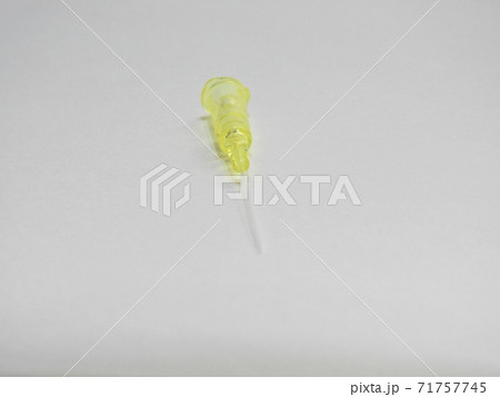 サーフロー針(留置針)、点滴、サイズ24G(黄色) 71757745