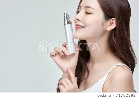 女性 女 女の子 71762595