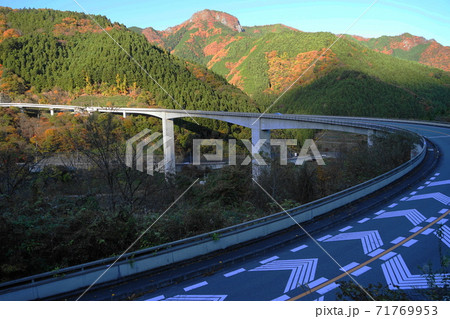 11月　秩父97雷電廿六木橋(ループ橋)･奥秩父 71769953