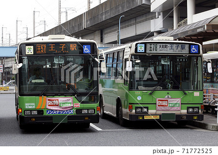 都営バス 2011年 王子駅前 の写真素材 71772525 Pixta