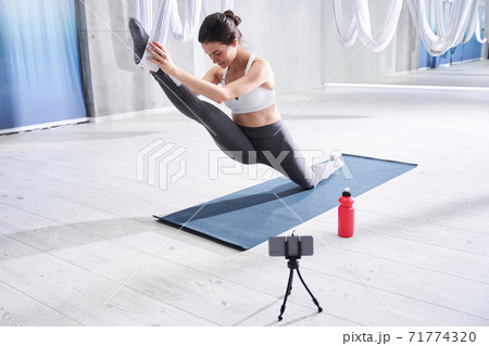 Yoga couch making video tutorial about yoga Yoga couch making video tutorial about yoga 71774320
