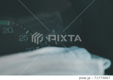 ガソリン残量 71774667