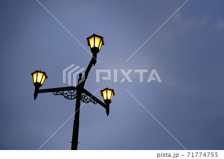 レトロな街灯 レトロな街灯 71774755