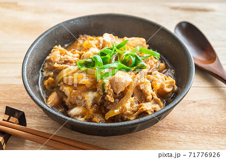 鶏の親子煮 鶏の親子煮 71776926
