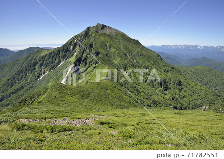 天狗岳から見たニペソツ山（北海道・ニペソツ山） 71782551