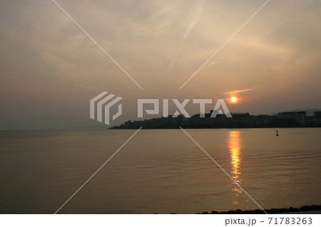 宍道湖の夕日 71783263