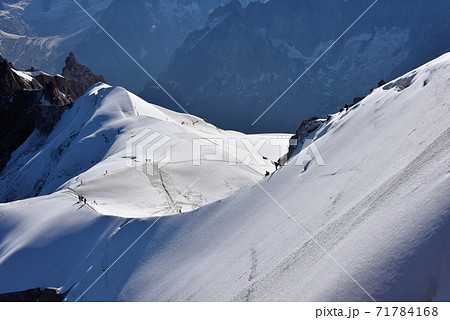 エギーユ デュ ミディ展望台から見る雪渓の写真素材