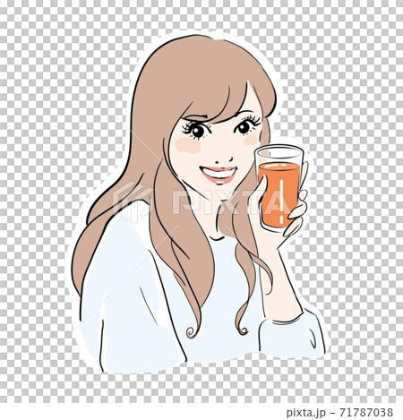 一個微笑的女人喝蔬菜汁 71787038