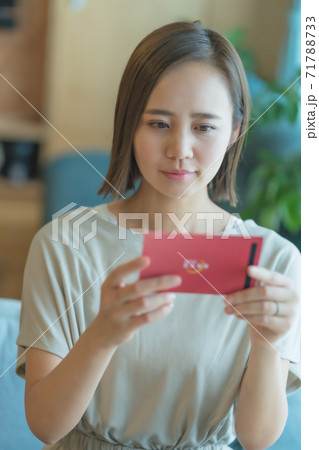 女性ポートレート 女性ポートレート 71788733