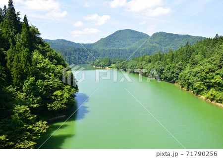 会津川口駅から会津駅までの只見線車窓からの風景 71790256