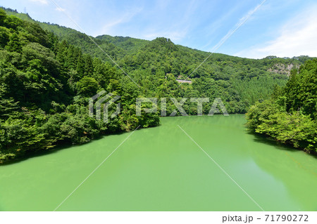 会津川口駅から会津駅までの只見線車窓からの風景 71790272