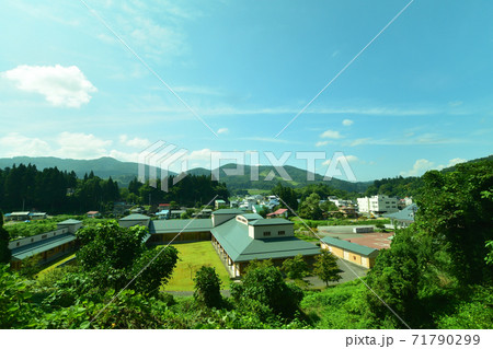 会津川口駅から会津駅までの只見線車窓からの風景 71790299