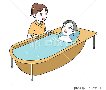 高齢女性の入浴支援 女性介護士 高齢女性の入浴支援 女性介護士 71795319