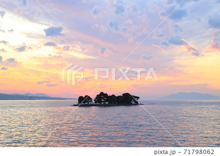 宍道湖の夕景、嫁ヶ島 宍道湖の夕景、嫁ヶ島 71798062