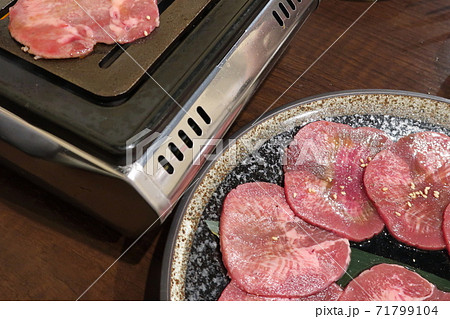 焼肉屋の風景 焼肉屋の風景 71799104