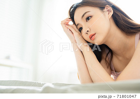 女性 女 女の子 71801047