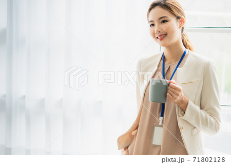 女性 女 女の子 71802128