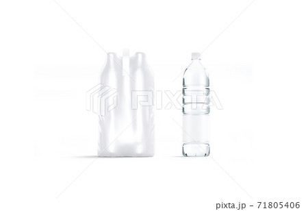Blank Transparent Plastic Bottle With Pack のイラスト素材
