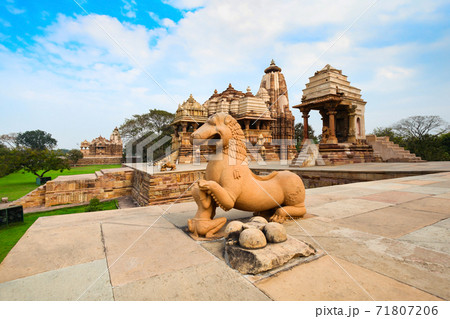 Khajuraho erotic hindu temple, India 71807206