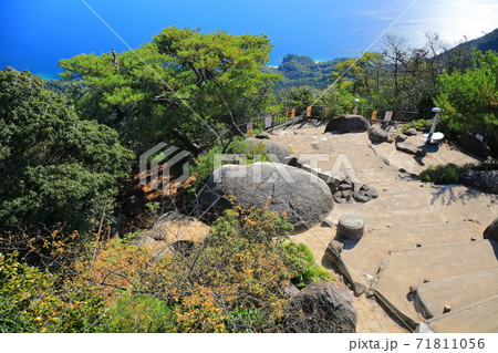 【広島県】晴天下の弥山獅子岩 【広島県】晴天下の弥山獅子岩 71811056