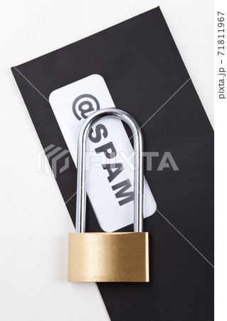 E-Mail Spam 71811967