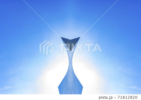 Small fraction metallic concert hall Los Angeles 71812820