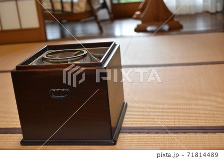 角火鉢のある生活 角火鉢のある生活 71814489