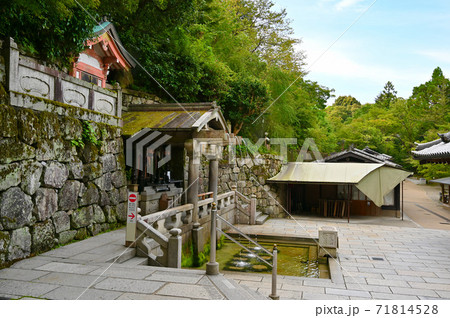清水寺　音羽の滝 71814528
