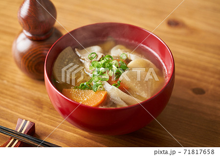 豚汁 豚汁 71817658