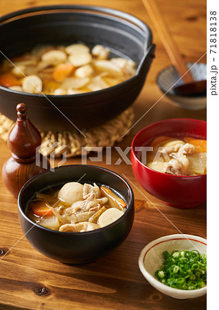 豚汁 豚汁 71818138