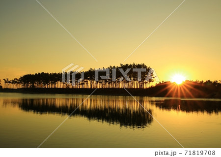 自然 夕方 夕日 71819708